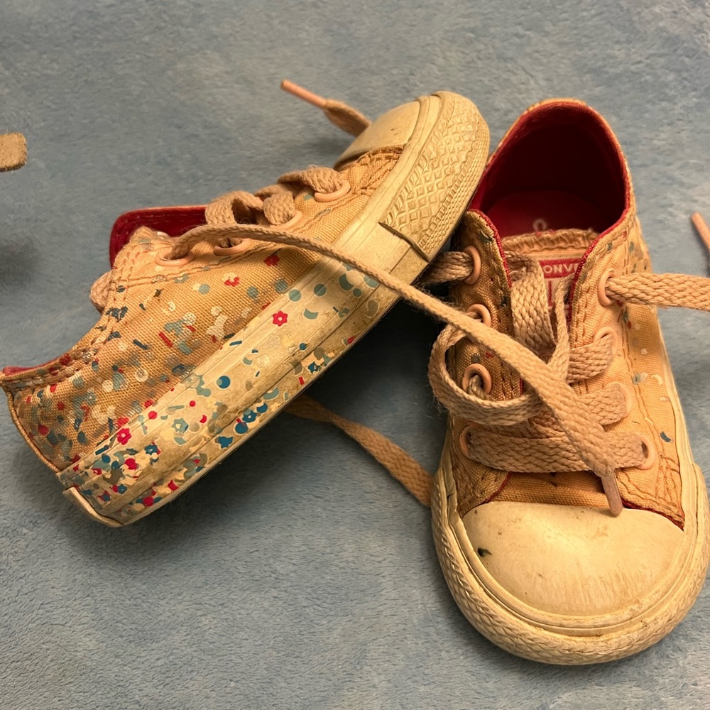 Converse size 4 confetti sneakers